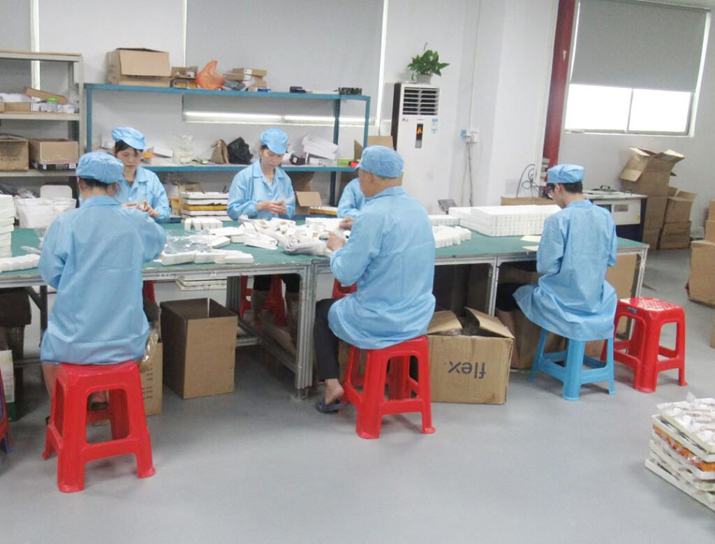 watch factory packing